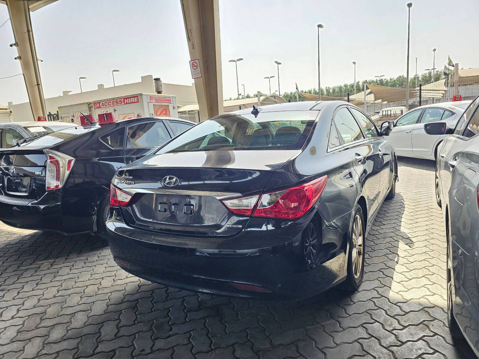 2012 HYUNDAI SONATA — 175107 Miles — Lot XCH354516 — Souq - Marhaba Auctions Used Cars - Image 3