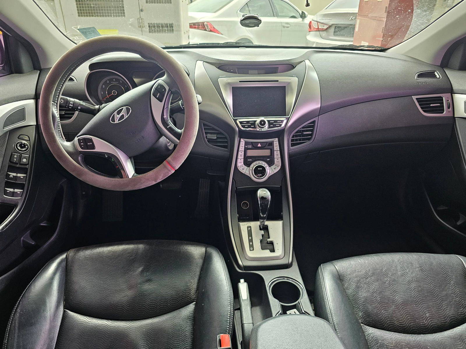 HYUNDAI AVANTE 2011 - Marhaba Auction Used Cars - Image 7