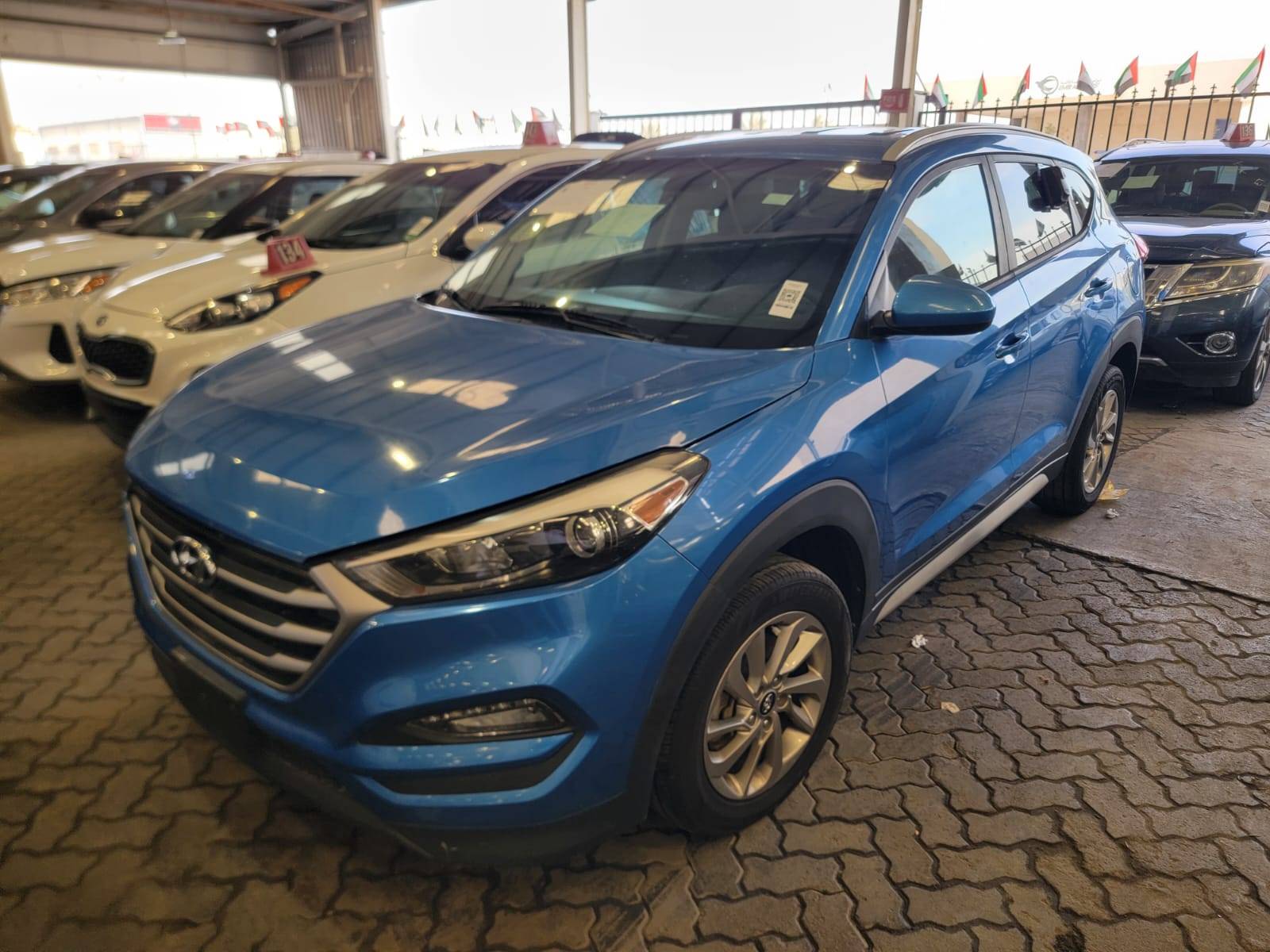2018 HYUNDAI TUCSON — 156460 Miles — Lot 76121234 — Main - Marhaba Auctions Used Cars - Image 4