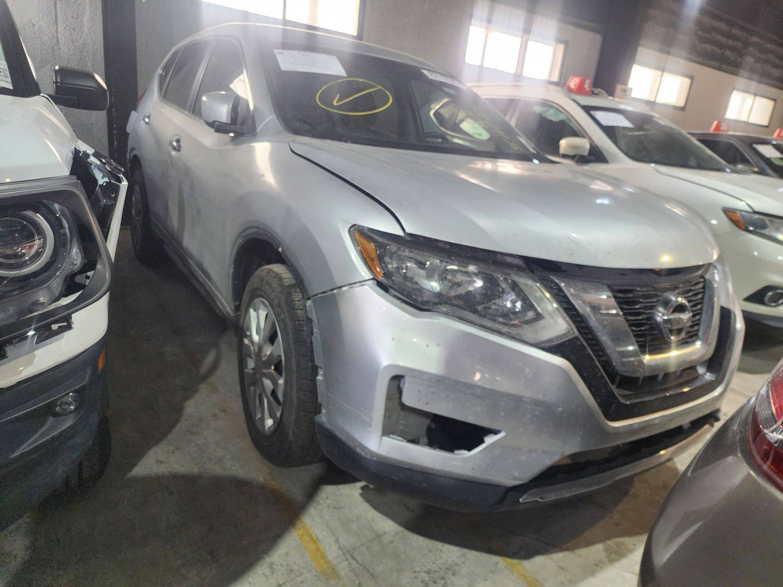 NISSAN ROGUE 2017 - Marhaba Auction Used Cars - Image 4