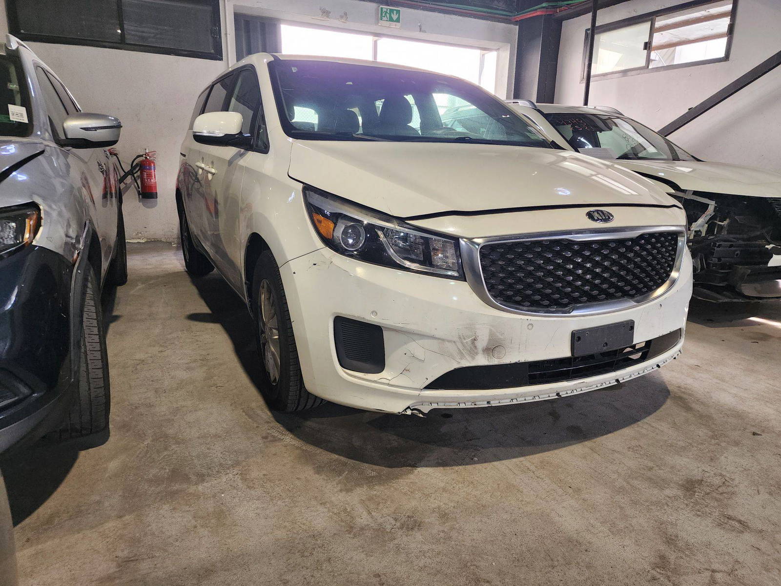 2017 KIA SEDONA — 160439 Miles — Lot 325030 — Main - Marhaba Auctions Used Cars - Image 4