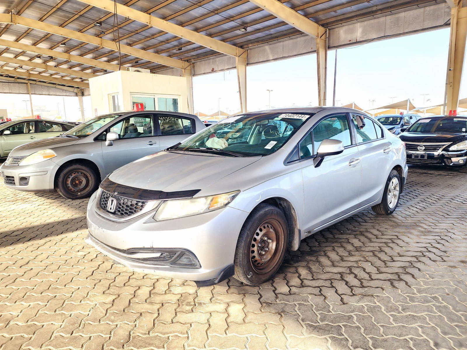 2013 HONDA CIVIC — 117125 Miles — Lot 70402144 — Souq - Marhaba Auctions Used Cars - Image 5