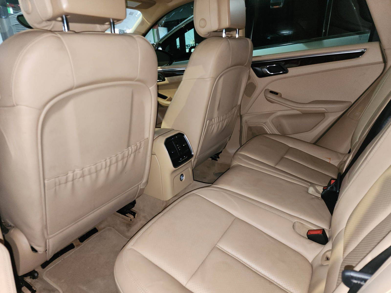 PORSCHE MACAN 2015 - Marhaba Auction Used Cars - Image 7