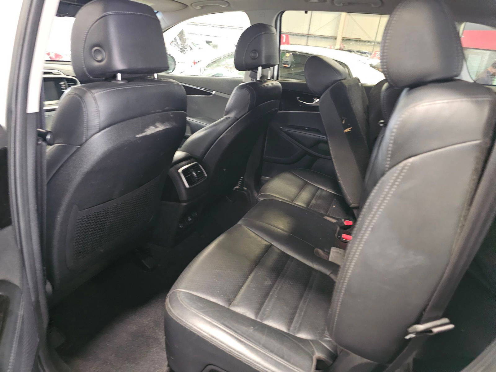 KIA SORENTO 2017 - Marhaba Auction Used Cars - Image 9