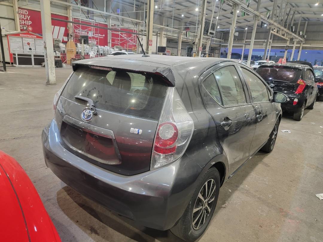 2012 TOYOTA PRIUS C — 136529 Miles — Lot 7C1516442 — Main - Marhaba Auctions Used Cars - Image 5