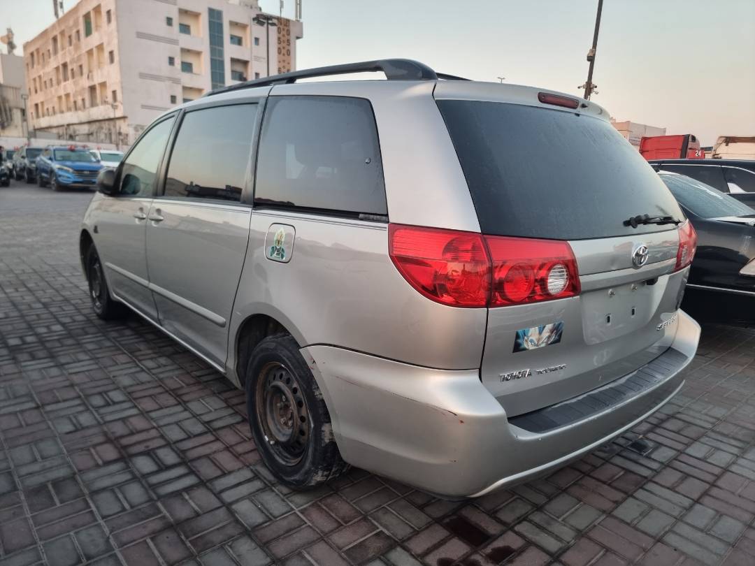 2006 TOYOTA SIENNA — 250902 Miles — Lot 215487 — Ind. 12 - Marhaba Auctions Used Cars - Image 5