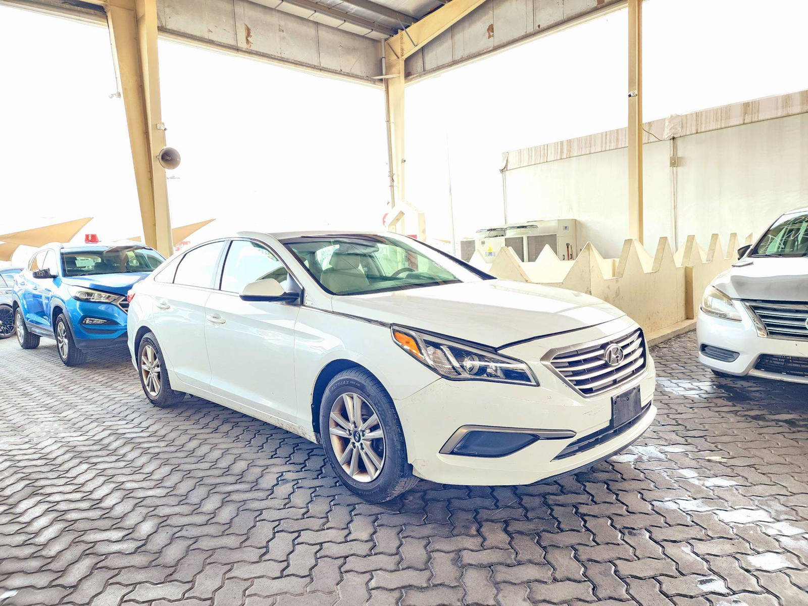 2017 HYUNDAI SONATA — 138549 Miles — Lot 74381424 — Souq - Marhaba Auctions Used Cars - Image 4