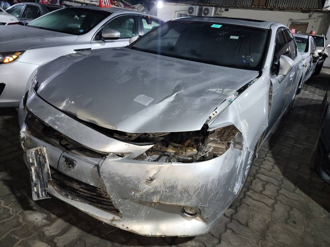 2015 LEXUS ES 350 — 98317 Miles — Lot F2202882 - Marhaba Auctions Used Cars - Image 8