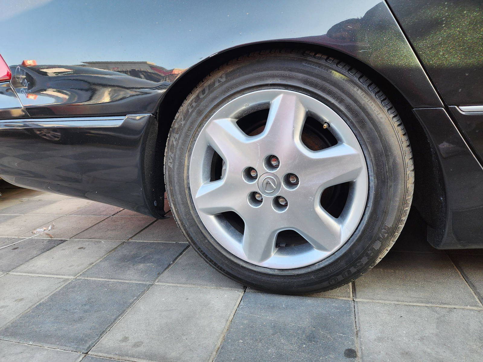 2004 LEXUS LS 430 — 194367 Miles — Lot 39792945 — Souq - Marhaba Auctions Used Cars - Image 8