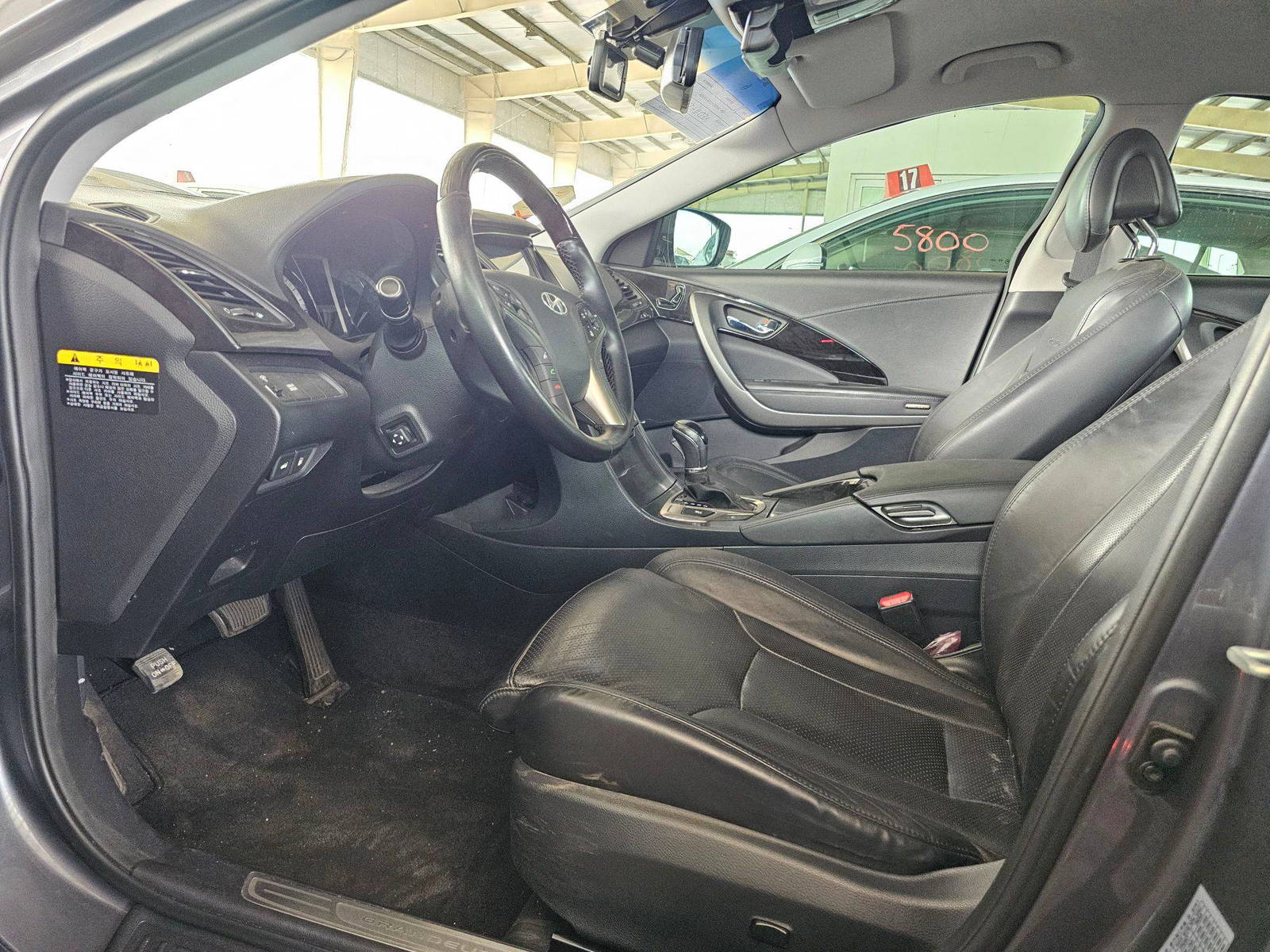 2014 HYUNDAI GRANDEUR — 170702 KM — Lot 303034 — Souq - Marhaba Auctions Used Cars - Image 8