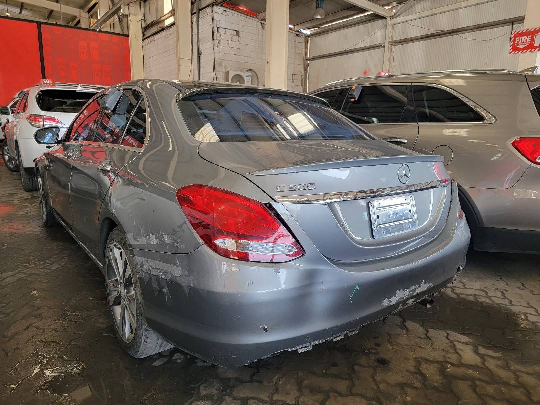 MERCEDES BENZ C300