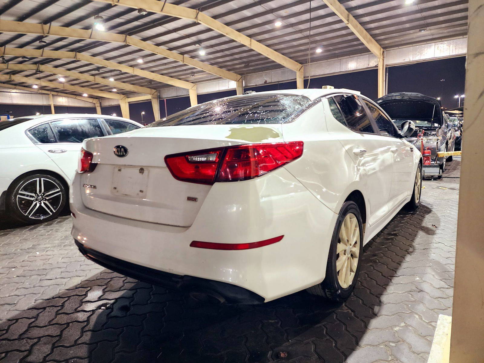 2015 KIA OPTIMA — 241299 Miles — Lot 40873695 — Souq - Marhaba Auctions Used Cars - Image 5